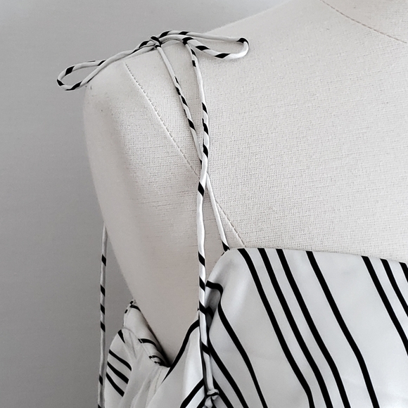 Amur Satin Black & White Striped Off-Shoulder Ruffle Sofie Long Sleeve Top - Picture 6 of 7